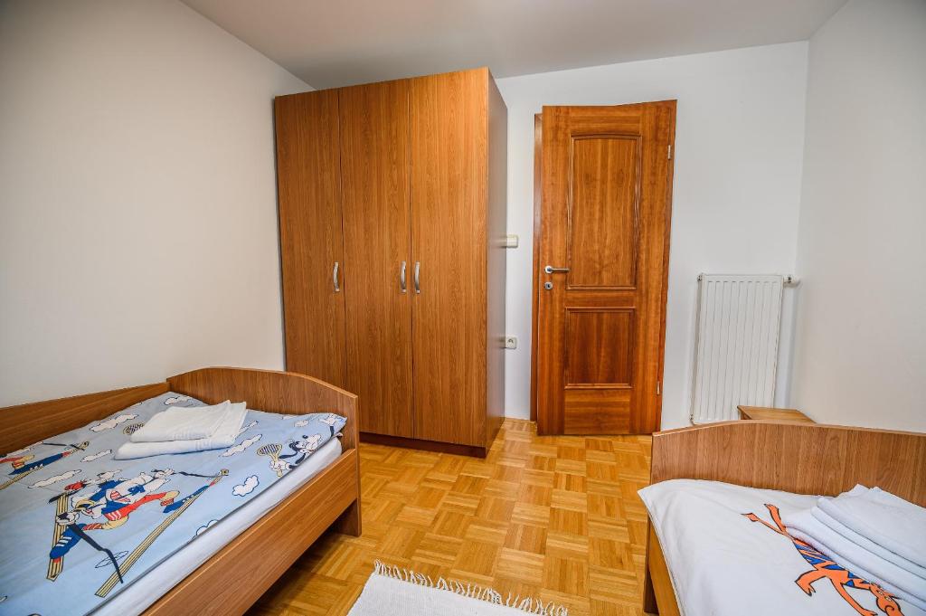 Veliki apartma Vila Lena pogled 4